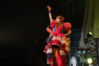 「中川翔子 20th Anniversary Birthday Live」より、中川翔子。（Photo by Ayumi Nagami）