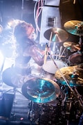 Kano（Dr / Zilqy）（Photo by Hikaru）