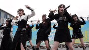 東京・ららぽーと豊洲 シーサイドデッキ メインステージでパフォーマンスするWHITE SCORPION。©OVERSE/KING RECORDS