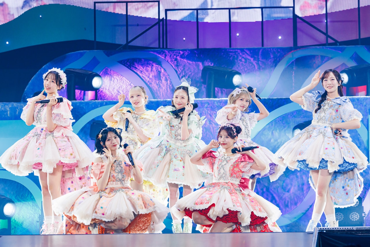 FRUITS ZIPPERアリーナツアー「DREAM WITH IN」東京・国立代々木競技場第一体育館公演の様子。