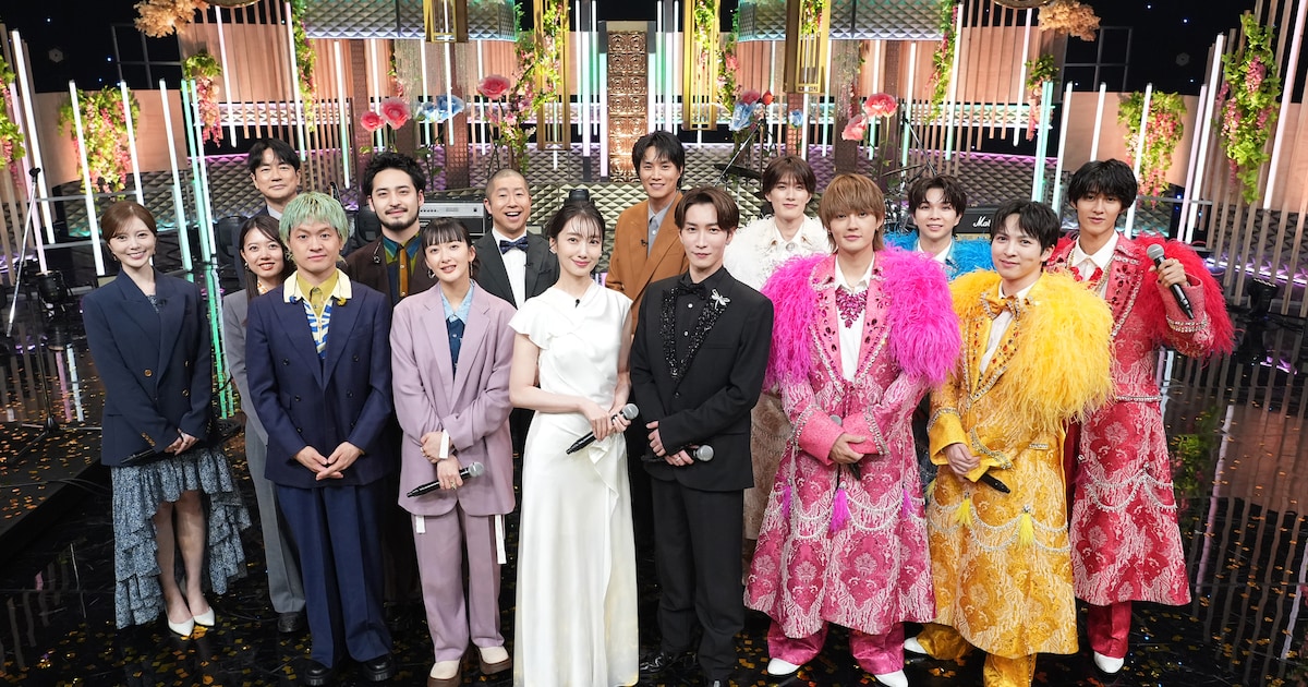日テレ「歌の感謝祭」Adoが歴代衣装に囲まれ歌唱、NiziUは中井亜美選手にサプライズ