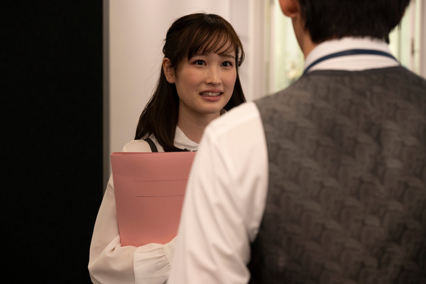 「あざとかわいいワタシが優勝」第7話より、蒼井陽奈演じる木之本紗綾。