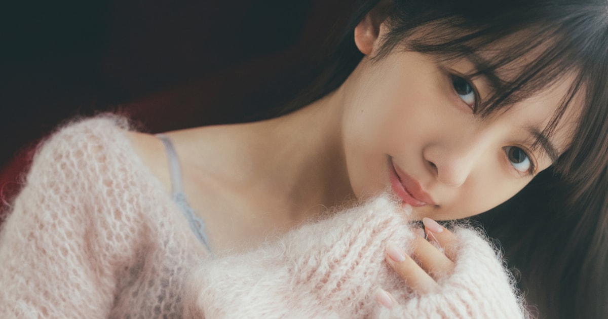 えびちゅう真山りか水着に挑戦した写真集発売、タイで見せる自然体 巨像とのカットもある
