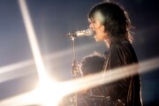 佐々木亮介（Vo, G）（Photo by Viola Kam [V'z Twinkle]）