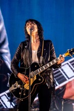 a flood of circleが初武道館ワンマンで見せた“通常運転”ぶり、結成20周年に示した無骨なスタンス