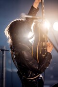 佐々木亮介（Vo, G）（Photo by Viola Kam [V'z Twinkle]）