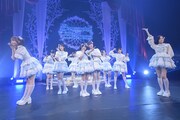 「ヒロインは平均以下。」を披露する高嶺のなでしこ。（撮影：林晋介）