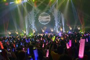 「ファンサ」を歌う高嶺のなでしこ。（撮影：林晋介）