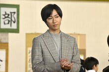 映画「君のクイズ」に出演する阿部亮平（Snow Man）。©2026映画「君のクイズ」製作委員会