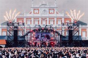 「ヤバイTシャツ屋さん "Tank-top Festival 2026" in 志摩スペイン村 ONE-MAN SHOW」の様子。（Photo by toya）