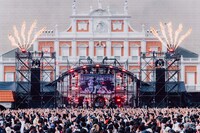 「ヤバイTシャツ屋さん "Tank-top Festival 2026" in 志摩スペイン村 ONE-MAN SHOW」の様子。（Photo by toya）