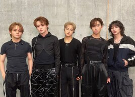 STARGLOWの3rdシングルリリース決定、デビューショーケースの映像作品も