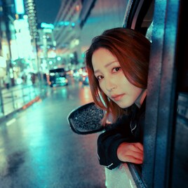 吉川友がデビュー15周年記念日に配信シングルリリース、サウンドプロデューサーはキムヤスヒロ