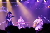 SWALLOW「わたしの宇宙 -陽-」の様子。