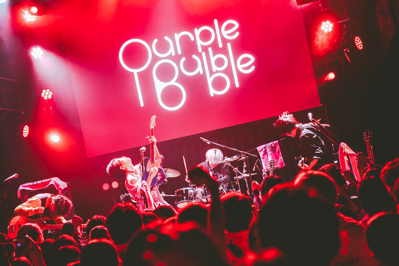 「PURPLE BUBBLE 結成2周年記念ワンマンライブ “Touch your Heart”」東京・Veats Shibuya公演の様子。（撮影：小野秀梧）@onoshuugo_photo（X / Instagram）