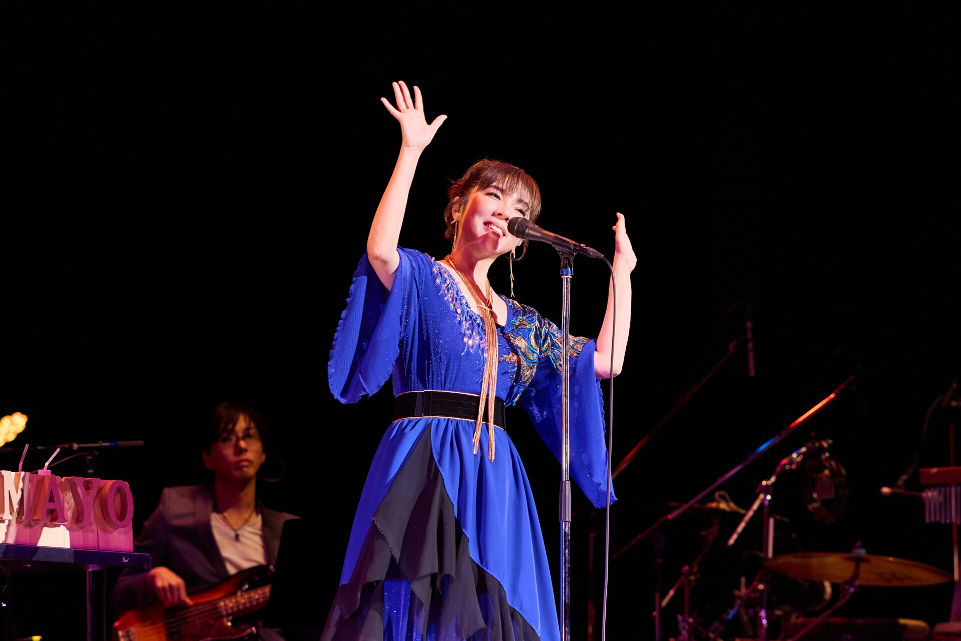 岡本真夜がデビュー記念日に聴かせた“singer-songwriter”の矜持、中山