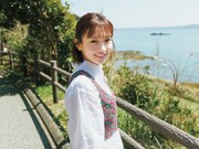 「週刊少年マガジン」24号より小島凪紗（櫻坂46）。