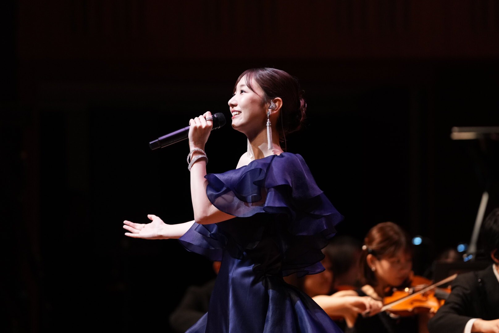 柏木由紀がオーケストラコンサート開催、古巣の楽曲を壮大アレンジで