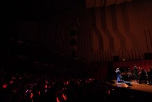「柏木由紀オーケストラコンサート『SHORT CAKE』」より。（photo by 松尾淳一郎）