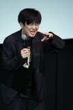 熱弁をふるう遠山大輔（グランジ）。