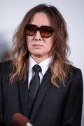 J（B / LUNA SEA）