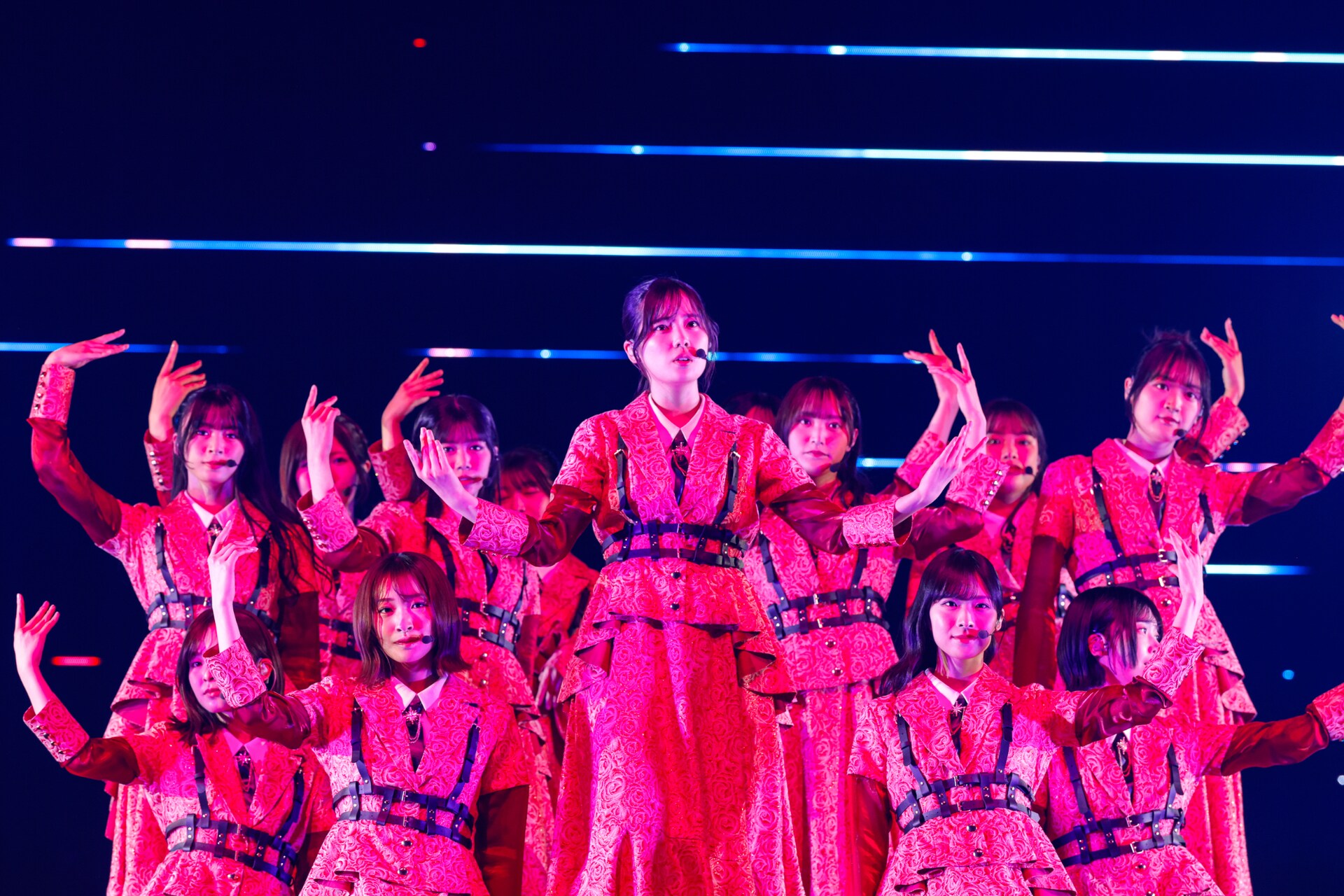 武元唯衣は生まれ変わっても櫻坂46になりたい、ドレス姿でパワフルに