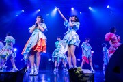 「えびぞりダイアモンド!!」を歌う私立恵比寿中学×ukka。
