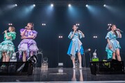 「MC中に気付いたら後ずさりしている」という“チームF”あるあるを話す年長チーム。