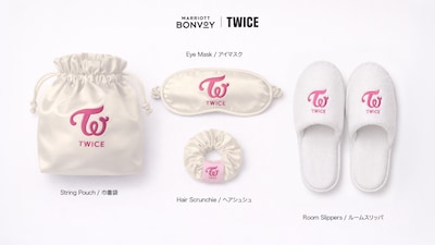 W大阪で展開される「TWICE コンセプトルーム」ウェルカムキット。