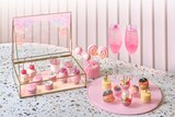 W大阪の提供メニュー。TWICEとのコラボアフタヌーンティー「Candy Dream」より。
