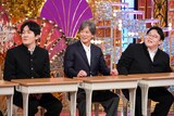 唐沢寿明とタイムマシーン3号。©日本テレビ