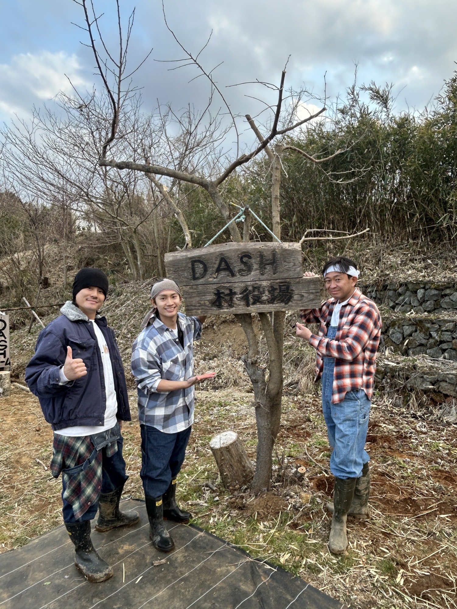 城島茂、森本慎太郎、藤原丈一郎が米作りに奮闘　壮大な夢に向けてトレーラーハウス作り