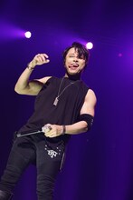 T.M.Revolutionデビュー30周年公演でファン7000人と見せた絆、息ぴったりなコールの応酬に「最高やな！」