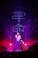 T.M.Revolution「令和8年度 新党革命 党大会 -開票-」の様子。（Photo by CHIE KATO［CAPS］）