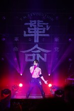T.M.Revolutionデビュー30周年公演でファン7000人と見せた絆、息ぴったりなコールの応酬に「最高やな！」
