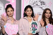 左からせいら、山﨑天、嵐莉菜。