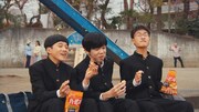 新CM「ハッピーターンのうた 50周年篇」より。