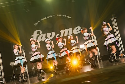fav me「1st Anniversary Live 『STILL A NEW WORLD』」の様子。（Photo by Masayo）