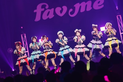 fav me「1st Anniversary Live 『STILL A NEW WORLD』」の様子。（Photo by Masayo）