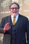 笑顔のジョン・ファヴロー。