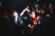 EMNWロンドン公演の様子（Photo by Jessie-Rose Lena）