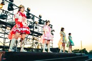 「りんご娘 はるか夢スタジアムライブ "Dream of Diamond" 輝け!! 10,000人のペンライト!!～40市町村の魅力大発見～」の様子。