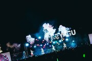 「りんご娘 はるか夢スタジアムライブ "Dream of Diamond" 輝け!! 10,000人のペンライト!!～40市町村の魅力大発見～」の様子。