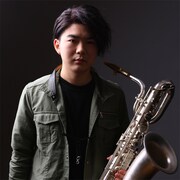 松林杏悟（Baritone Sax）