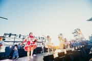 キッズダンサーと踊るりんご娘。