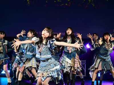 「僕が見たかった青空 全国ツアー2026春」KANDA SQUARE HALL公演より「Thank you! サンシャイン」パフォーマンスの様子。（写真提供：株式会社Ligareaz Management）