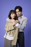 岡本夏美と沢村玲（ONE N' ONLY）。©「今から、親友やめようか。」製作委員会・MBS