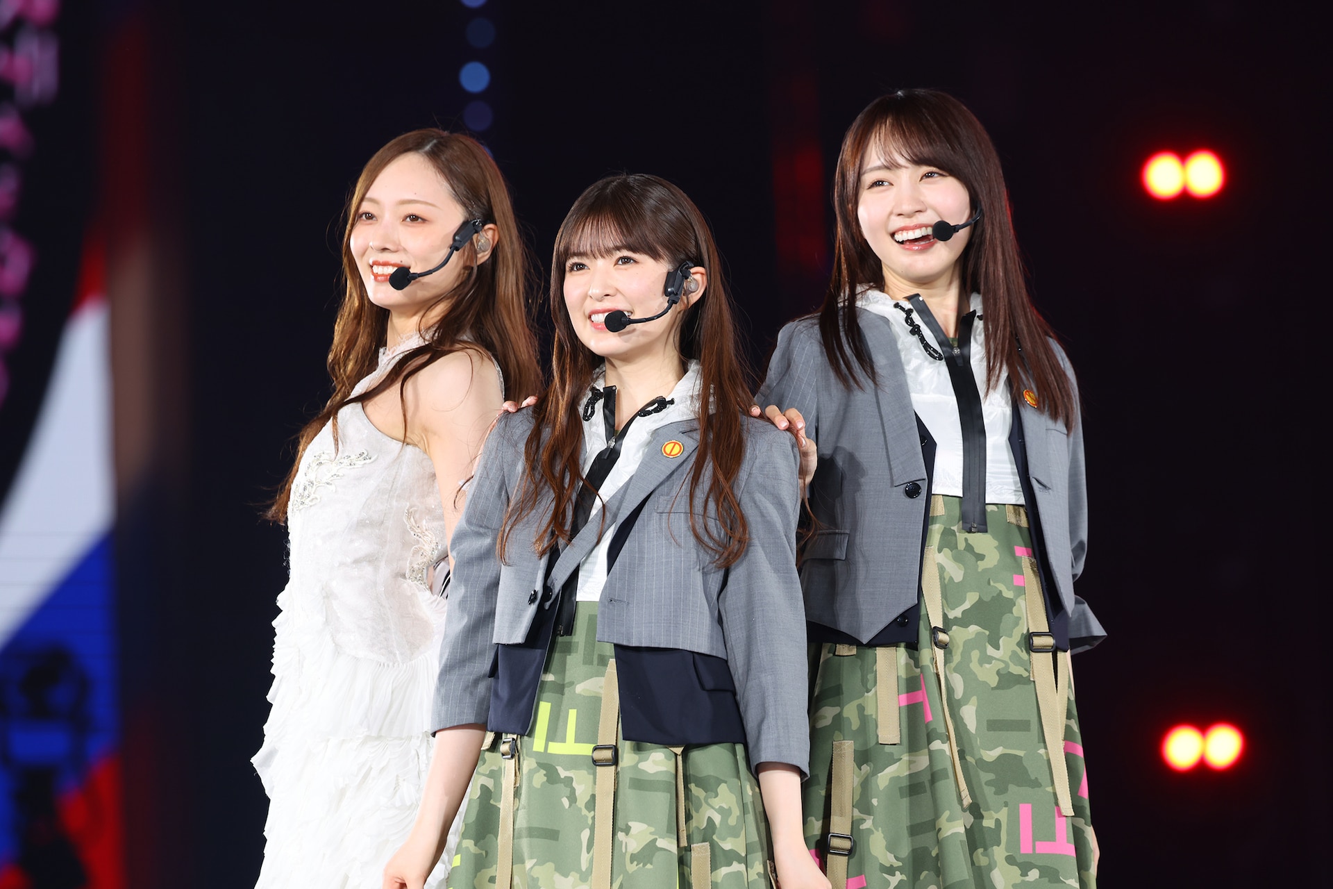 ファンタスティック3色パン」を披露した梅澤美波、小川彩、賀喜遥香