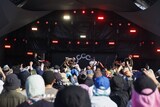 SPECIAL OTHERSのライブの様子。