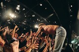 「Mega Shinnosuke presents『MEGAGIG vol.1』」よりOKAMOTO'Sのライブの様子。（撮影：佐野和樹）